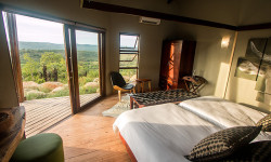 Isibindi Rhine Ridge Safari Lodge